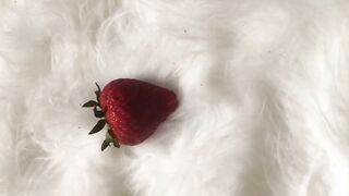 STRAWBERRY LOVE