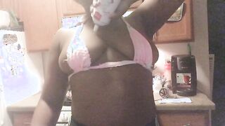 Naughty Ebony makes tits stick with whipped cream